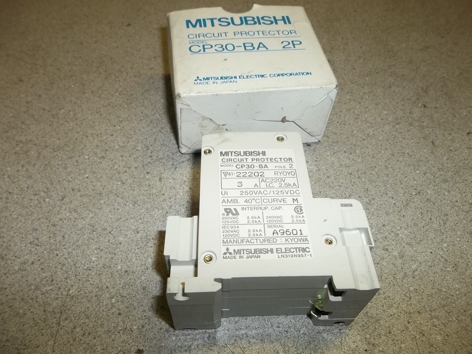 NEW Mitsubishi CP30-BA 3AMP Circuit Protector *FREE SHIPPING*