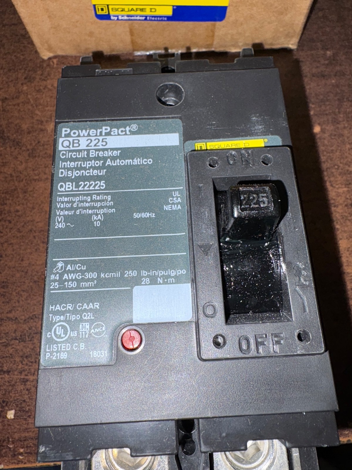 NEW QBL22225 225 AMP 2 POLE CIRCUIT BREAKER S23