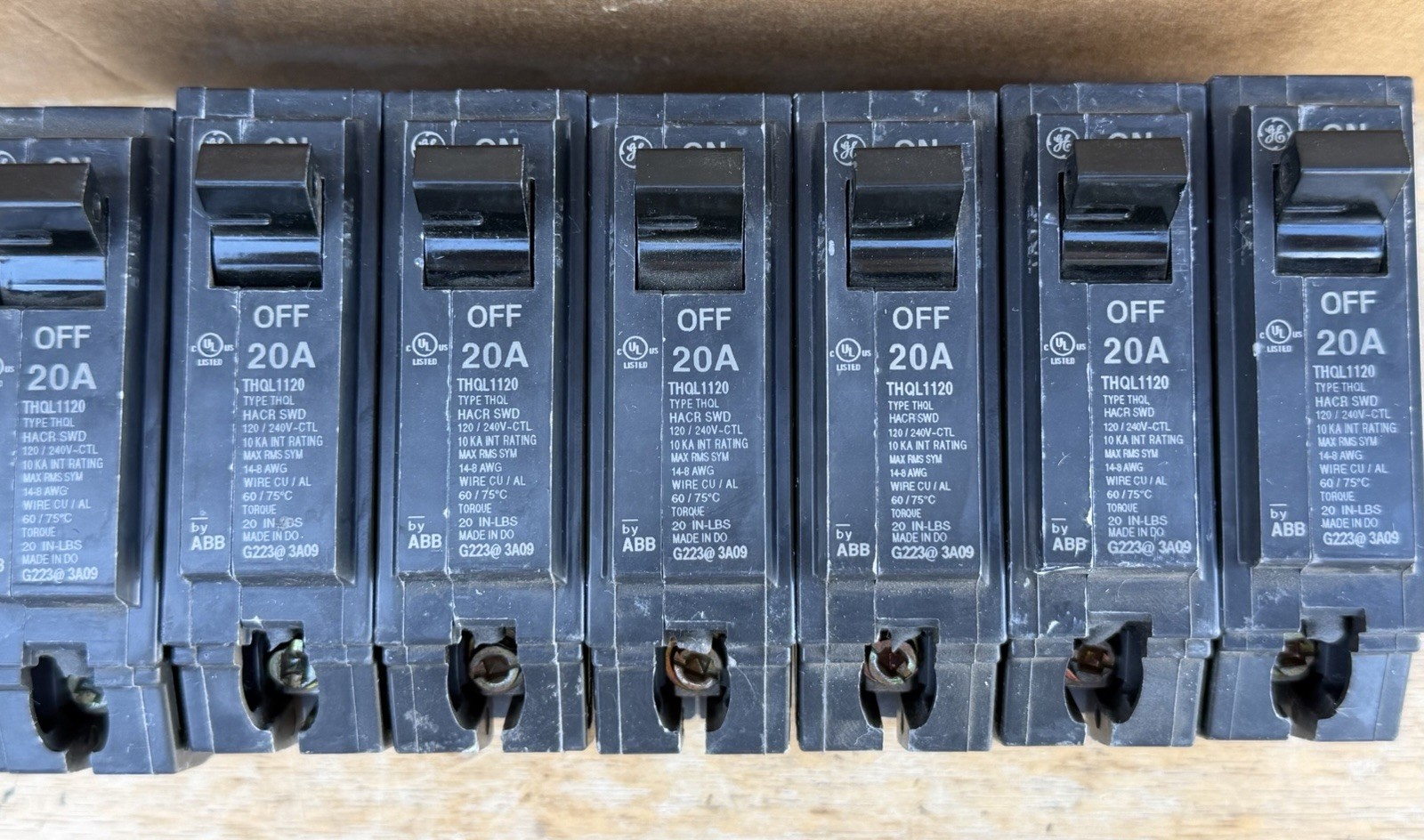7 – GE THQL1120 Circuit Breakers – 1 Pole – 20 AMP – 120/240 VAC – 10kA – NEW