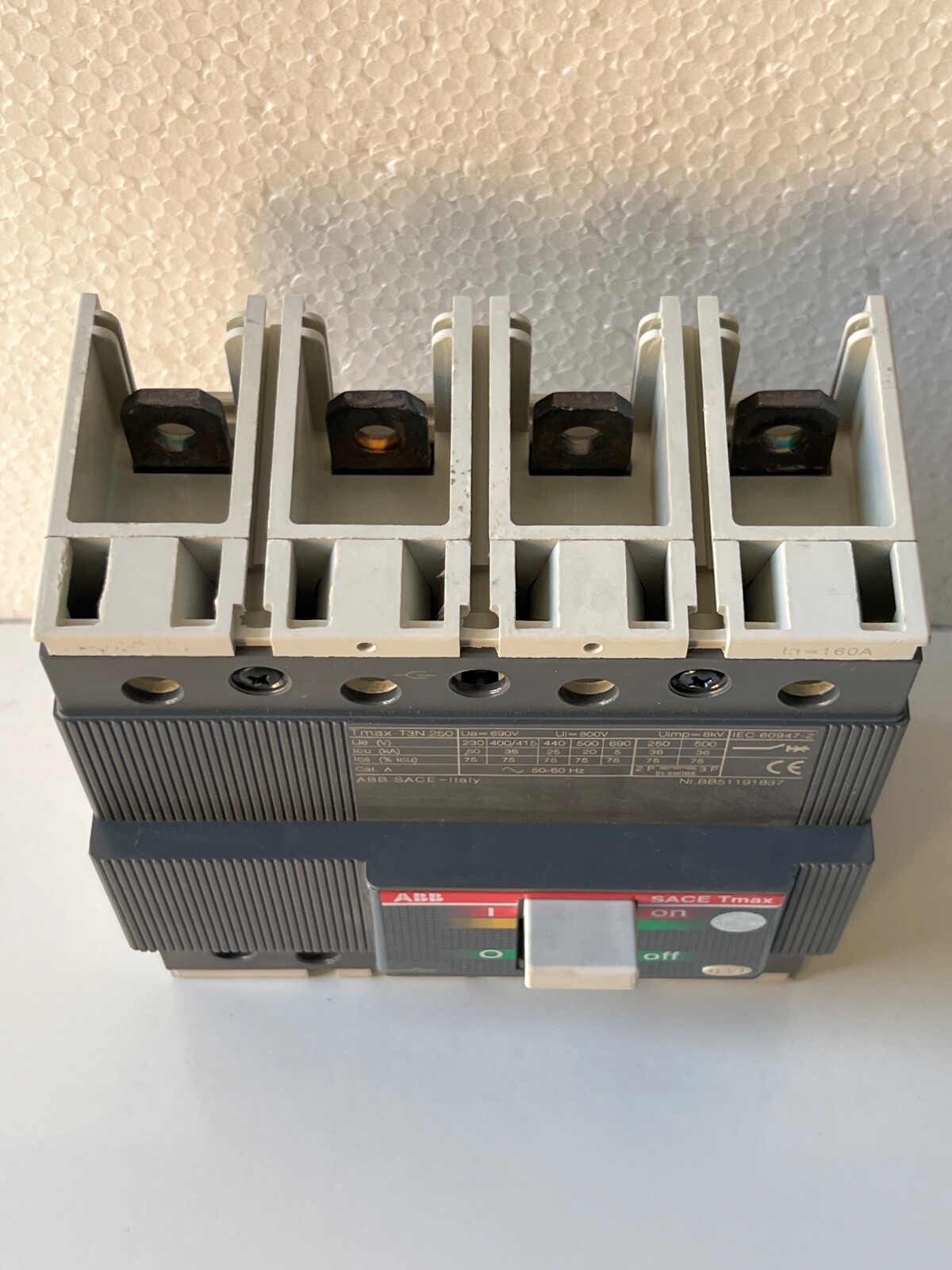 ABB SACE TMAX T3 N 250 1SDA051304R1 CIRCUIT BREAKER