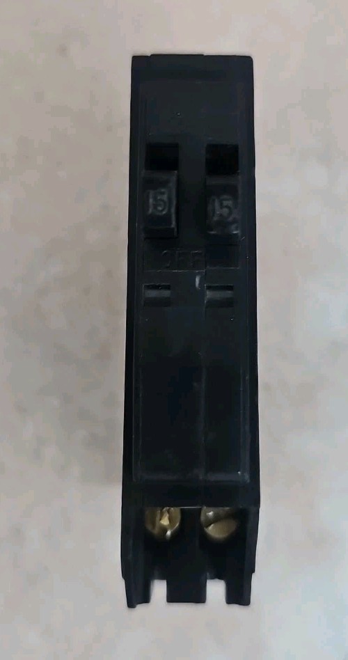 Square D QO1515 15/15A Tandem Circuit Breaker 120/240V 2-1P Plug-In 10kA Chipped
