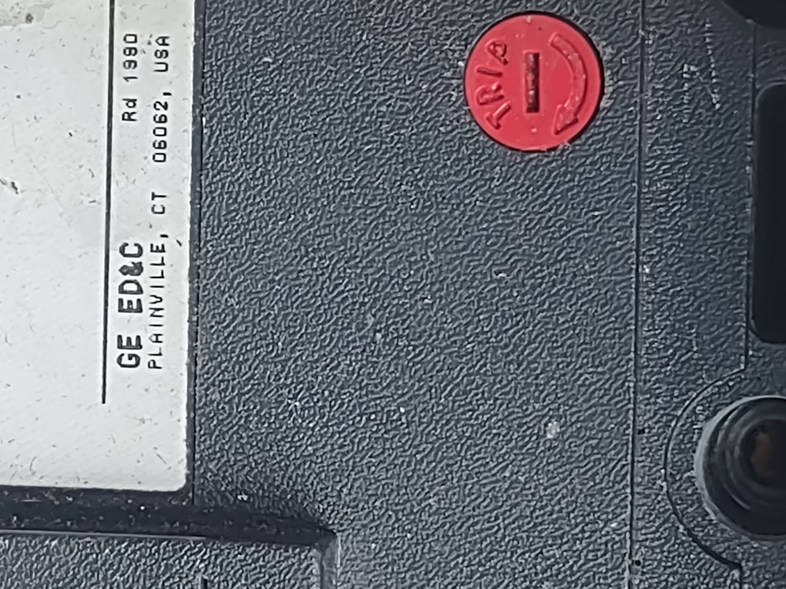 GE Hi-Break THED136100 100A 3-Pole Circuit Breaker Type T 600VAC/250VDC