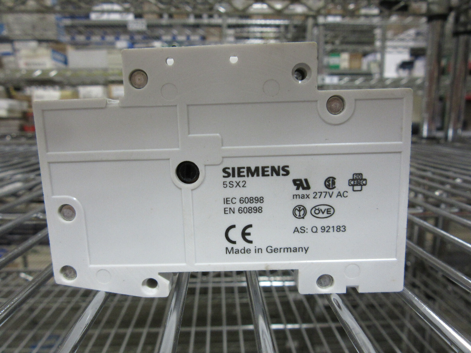 Siemens 5SX21C8 Circuit Breaker 1P 8A 250/440V NEW!!! Free Shipping