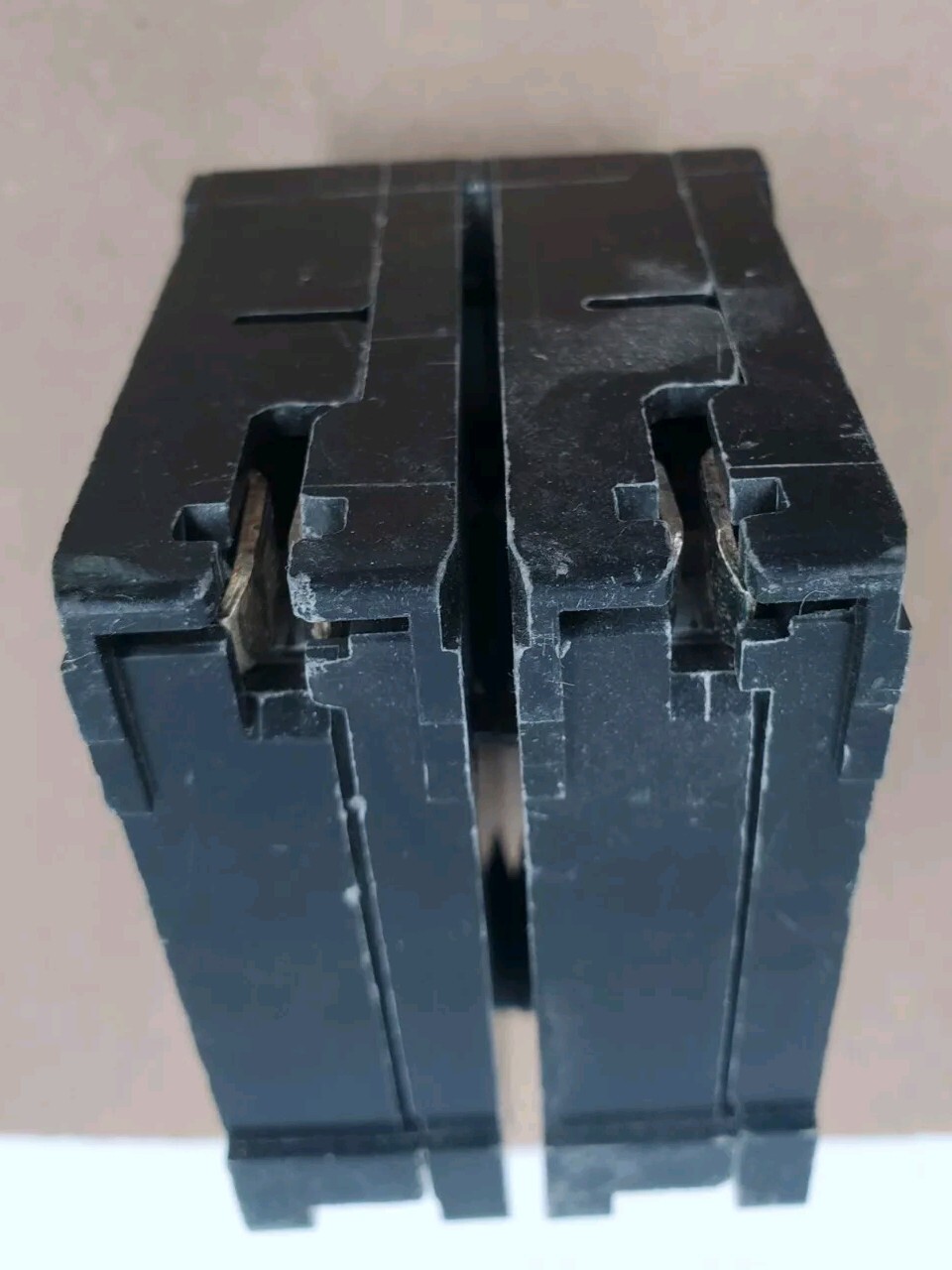 Siemens Q2100 Circuit Breaker 2 Pole 100 Amp 120/240 Volt AC ITE