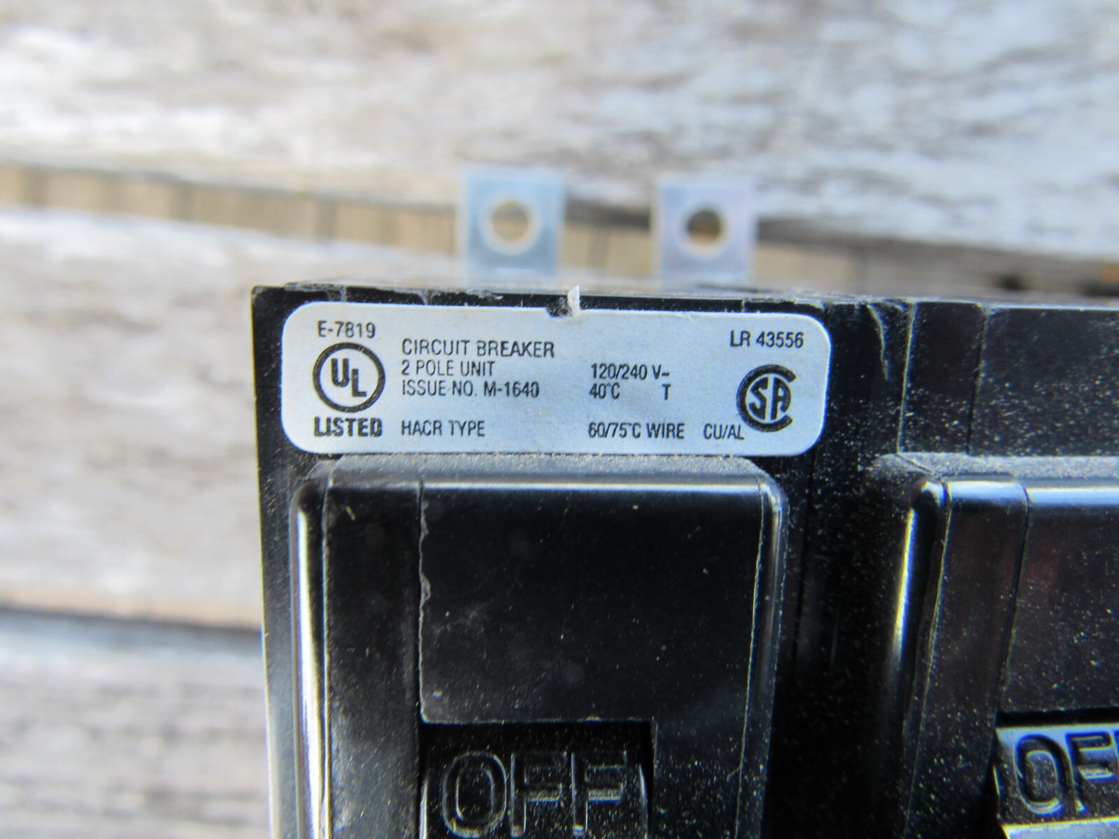 New Eaton QBHW2020H Circuit Breaker 2 Pole, 20A, 240VAC HACR Type Quicklag