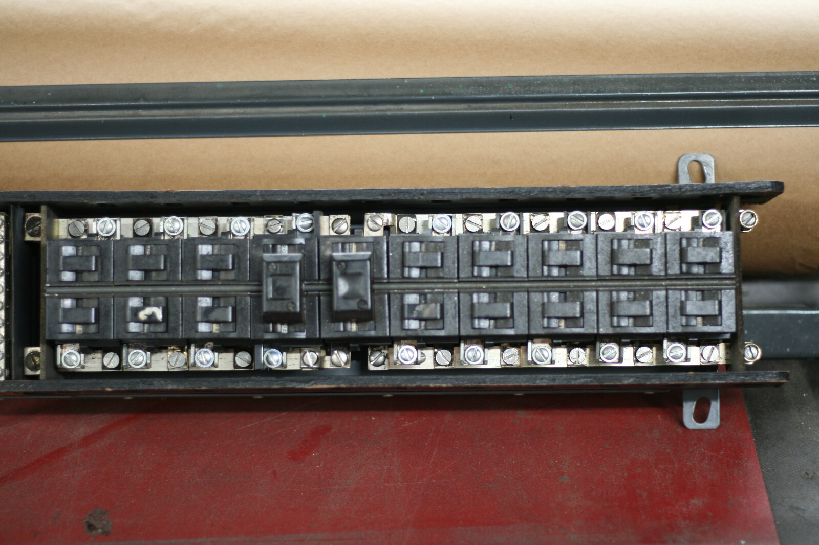Bulldog push button circuit breaker panel lot