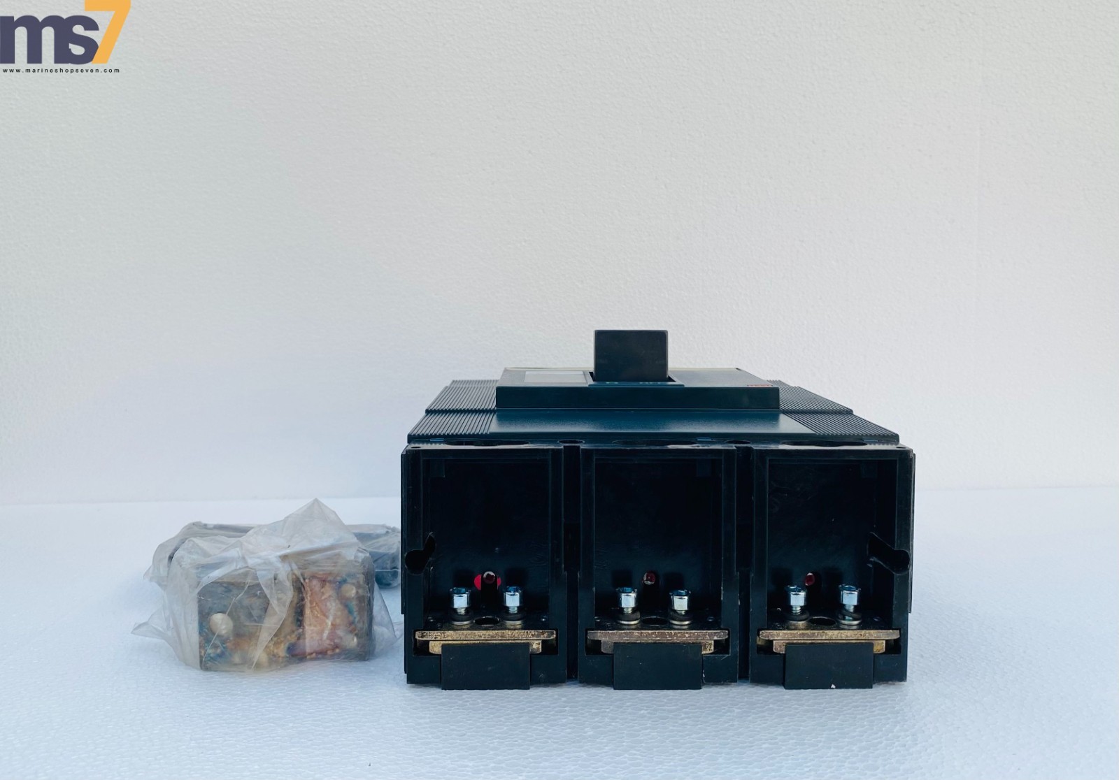 SIEMENS 3VT8563-2AA03-0AA2 VT630H 3VT MOLDED CASE CIRCUIT BREAKER 3P 630A #NEW-2