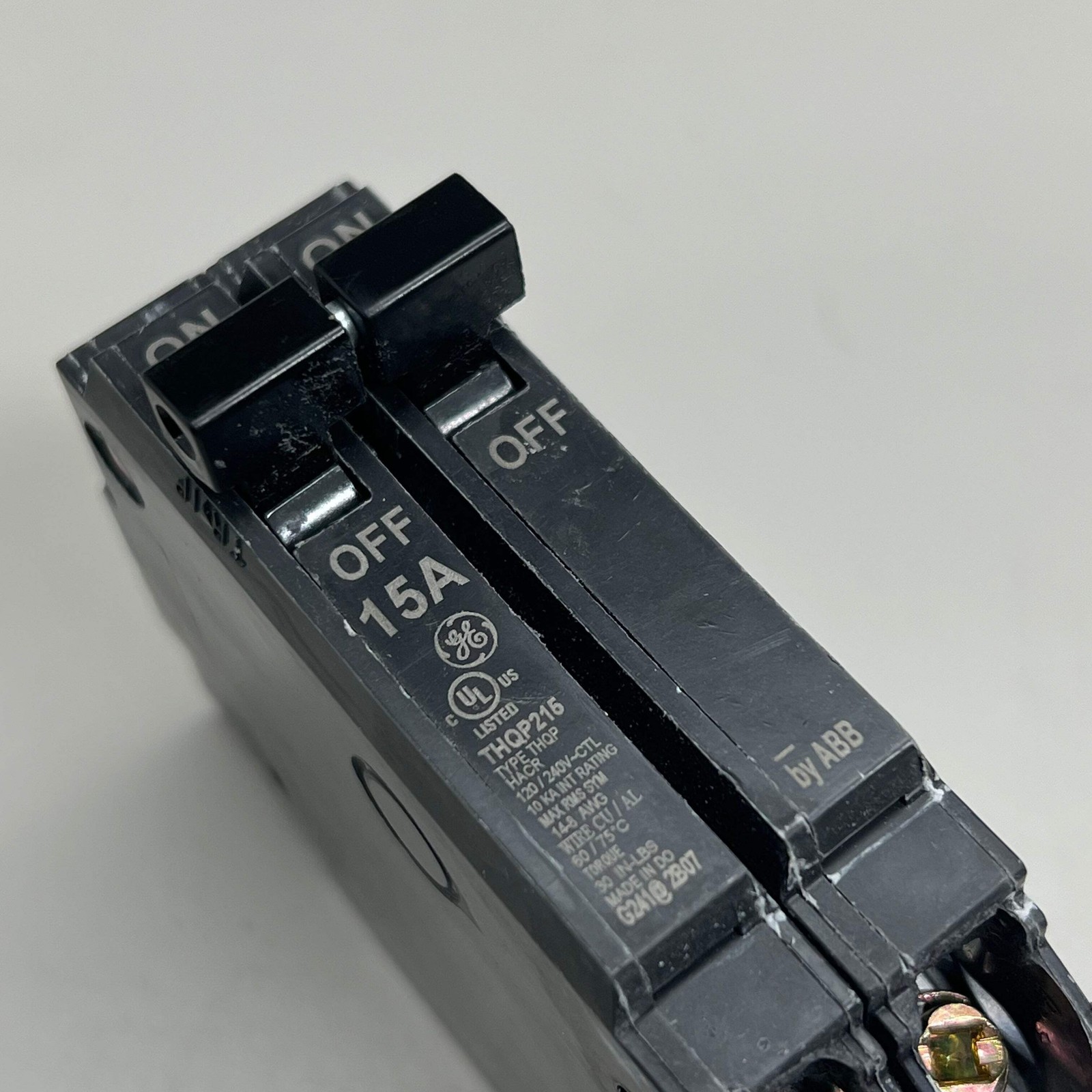 General Electric (2 PACK) 15 Amp 1/2″ Circuit Breaker 2 Poles 120/240AC Volts TH