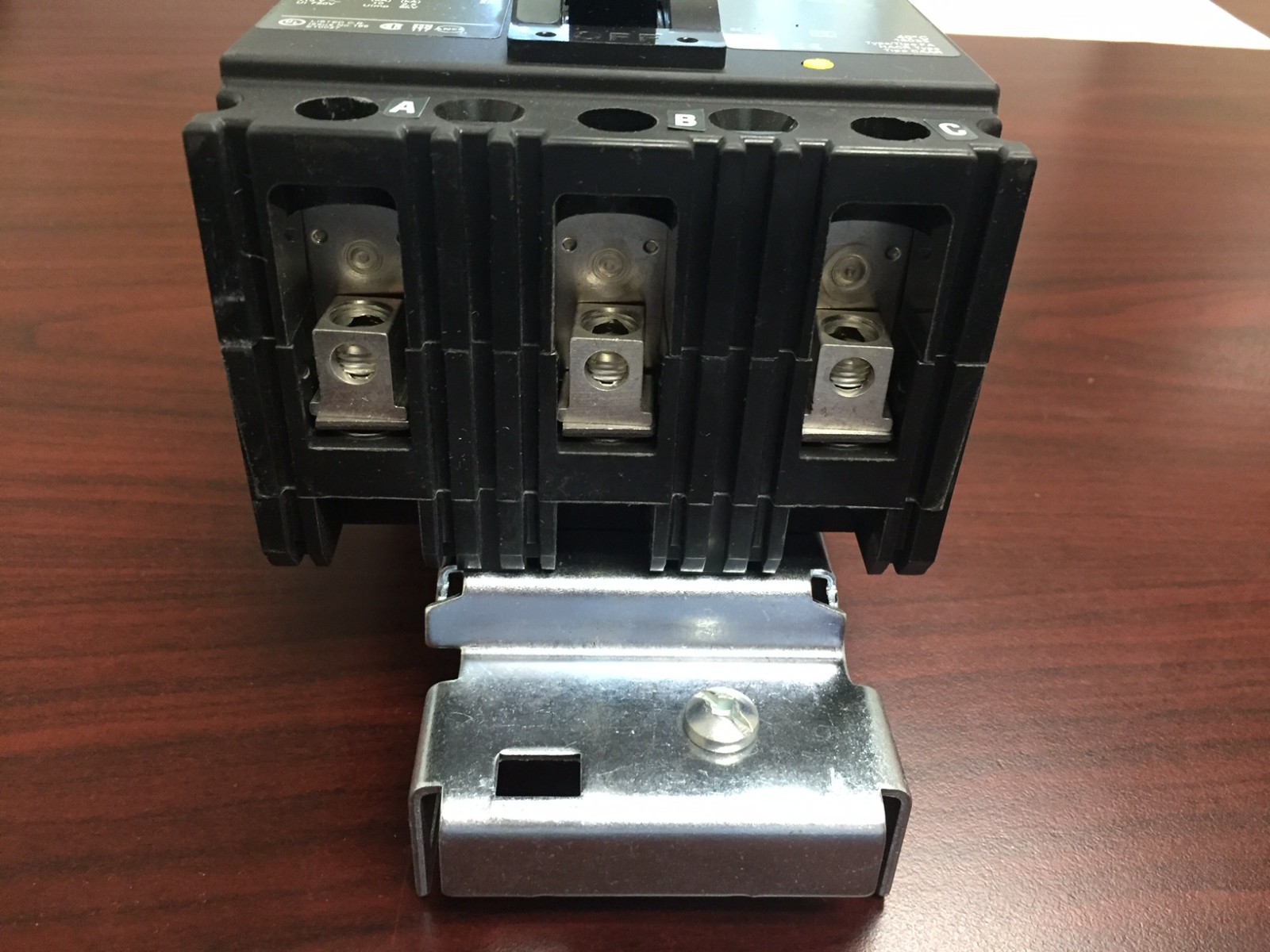 FA34015 3 Pole 15 Amps 480 Volt I-Line NEW Square D Circuit Breaker