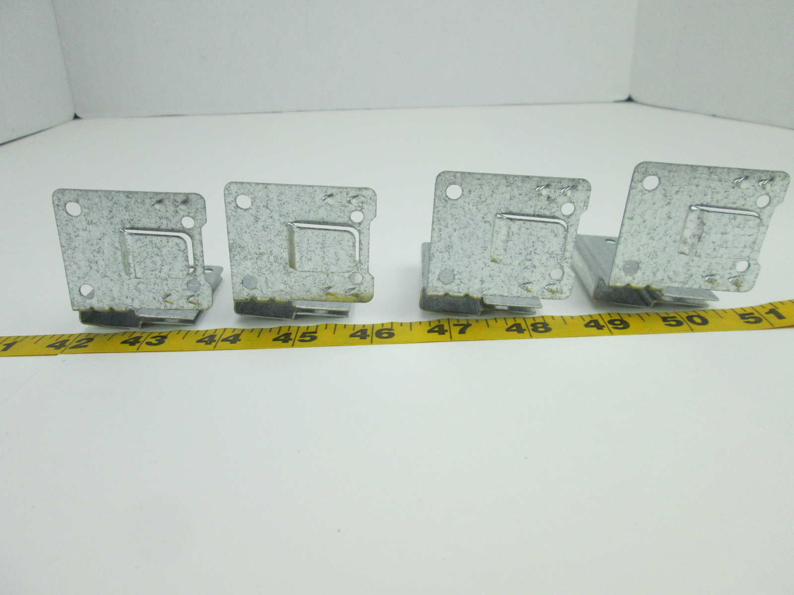 New Lot of 4 GE Spectra LA RR-25032 Circuit Breaker Mounting Bracket Metal CS