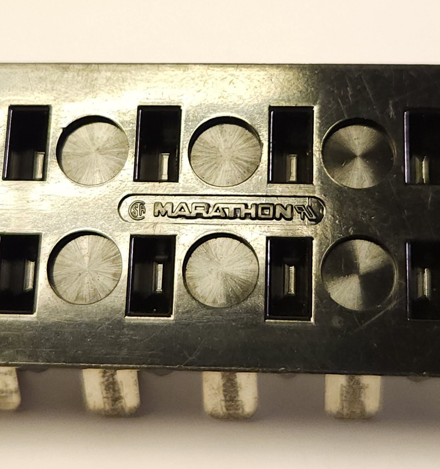 MARATHON 7 3/4″ Long 1 1/4″ Wide 12 Section 24 Position Screw Terminal Block