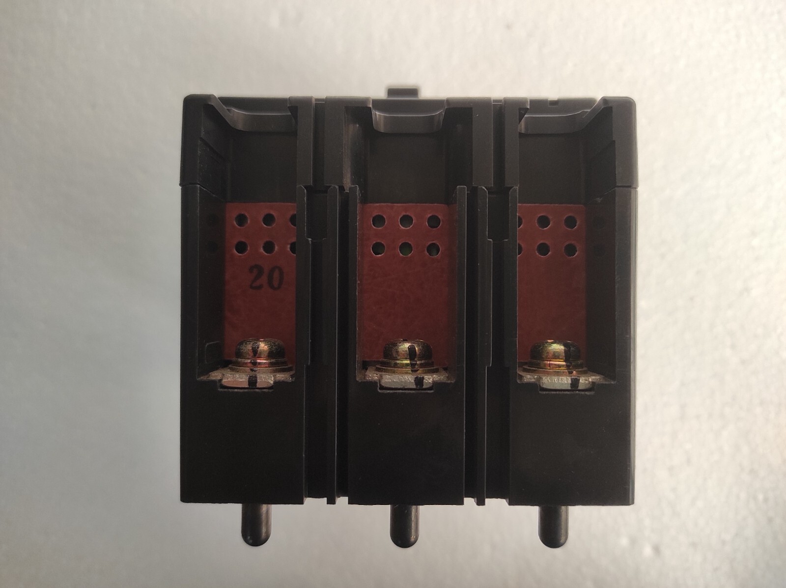 Terasaki TemBreak xh100ns / XH100NS 20A 3 Pole Circuit Breaker