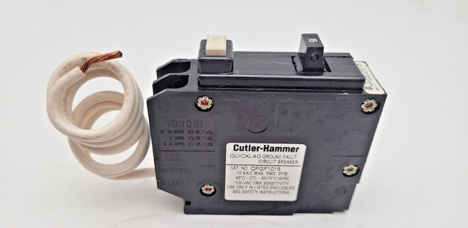 Cutler Hammer QPGF1015 Breaker 15 Amp 1 Pole Ground Fault Shunt Trip Plug in On