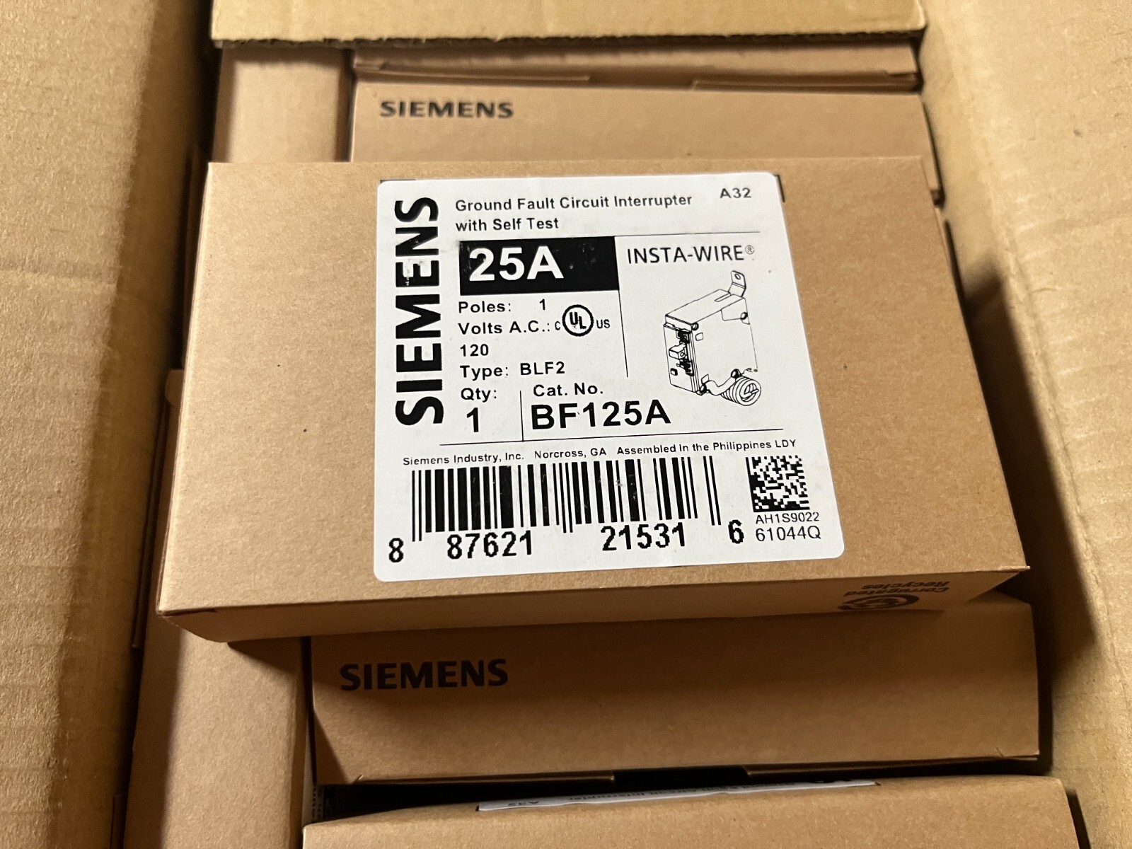 (1) NEW Siemens BF125A 1p 25a GFCI BLF2 Circuit Breaker NEW IN BOX