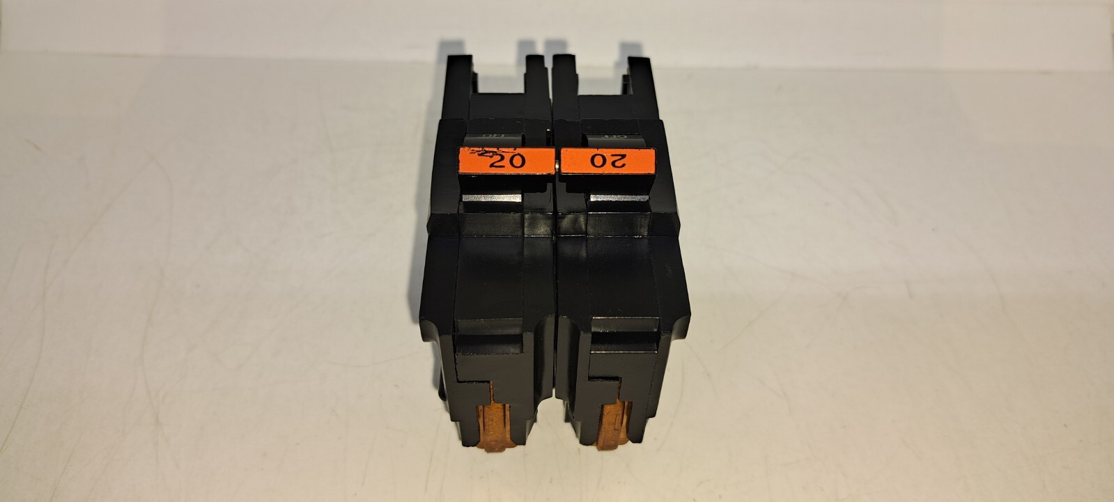 FPE NA220 2 Pole 20 Amp 120/240V Circuit Breaker Red Handle