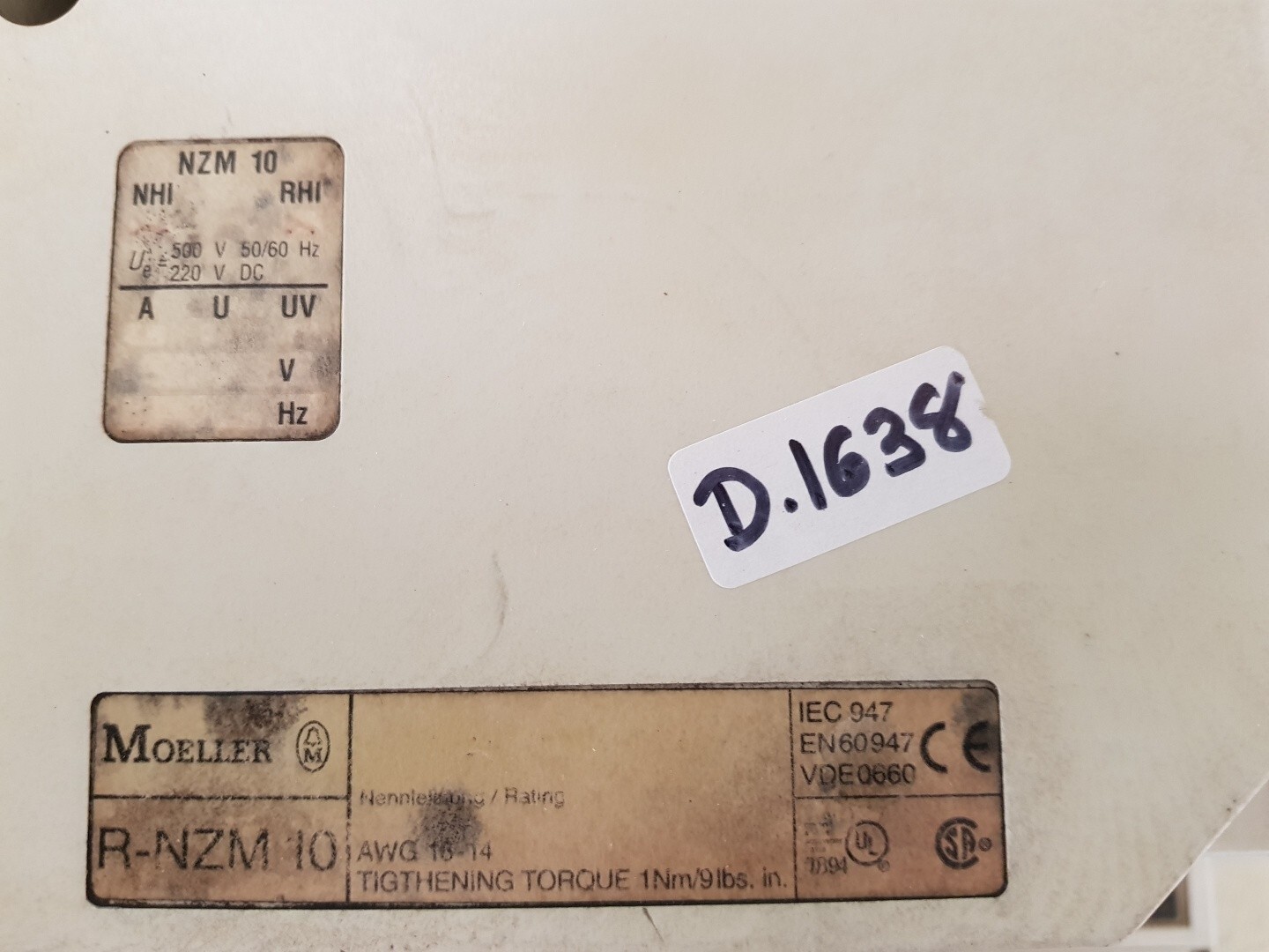MOELLER R-NZM 10 Motor Circuit Breaker IEC947 AWG 16-14 220VDC 10A-250VAC