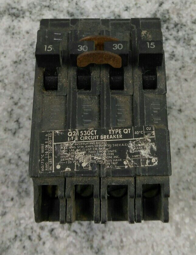 Siemens/ BREAKER/Q21530CT /15-30Amp /4 Pole / 120/240VAC/QT/ QUAD/USE(L198