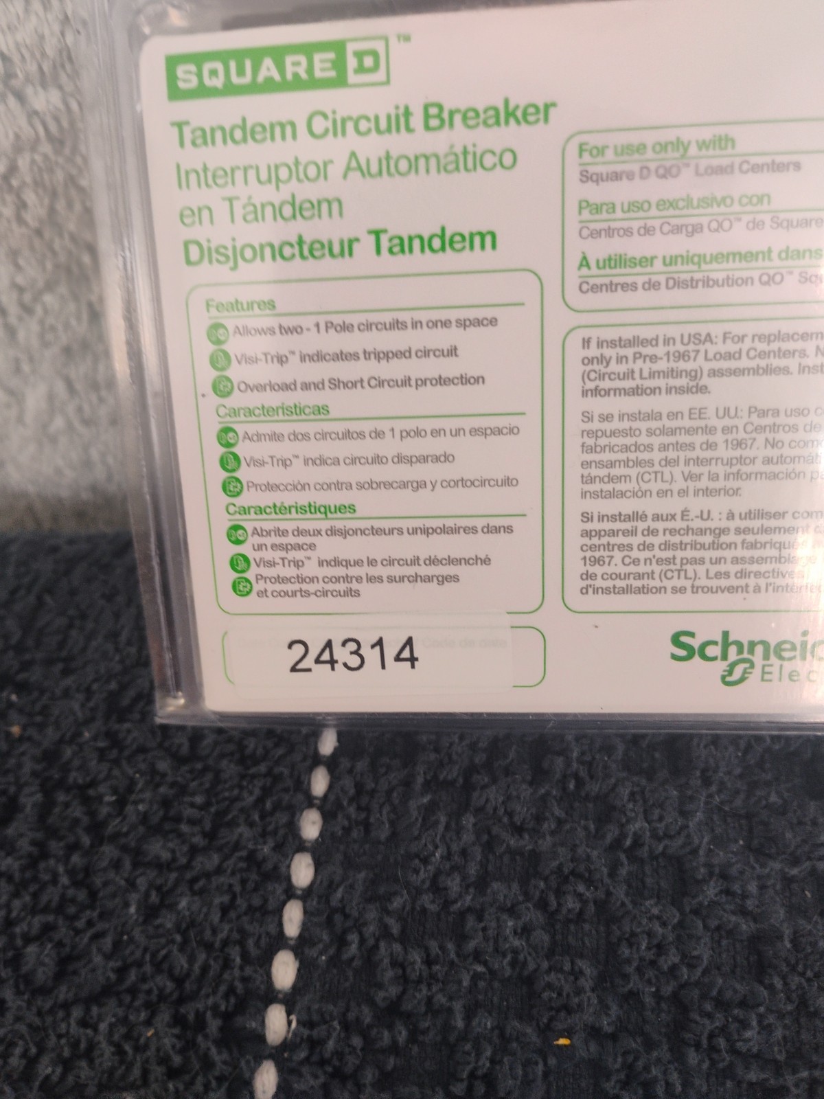 Square D QO2020C 20/20A 2 Single Poles Tandem Circuit Breaker (E10033141)