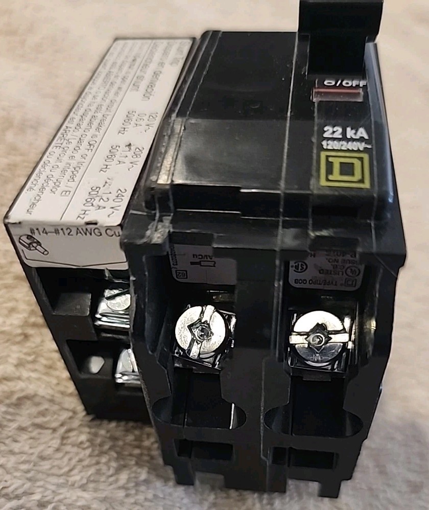 SQUARE D QOB2151021 2 POLE 15 AMP SHUNT TRIP CIRCUIT BREAKER PRISTINE CONDITION