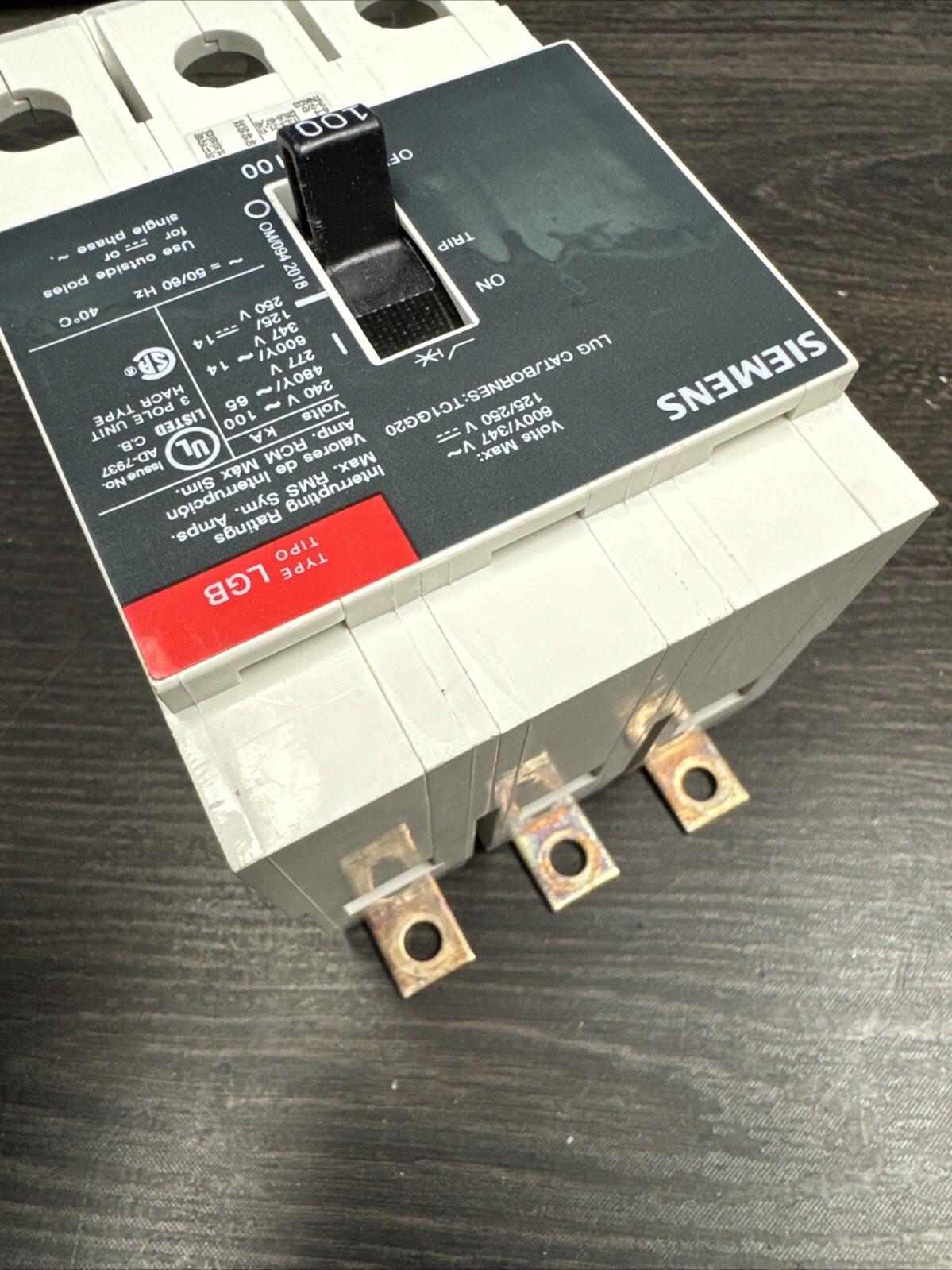 LGB3B100 Siemens 100 Amp 480V 65K 3P Bolt On Circuit Breaker LGB3B100B New