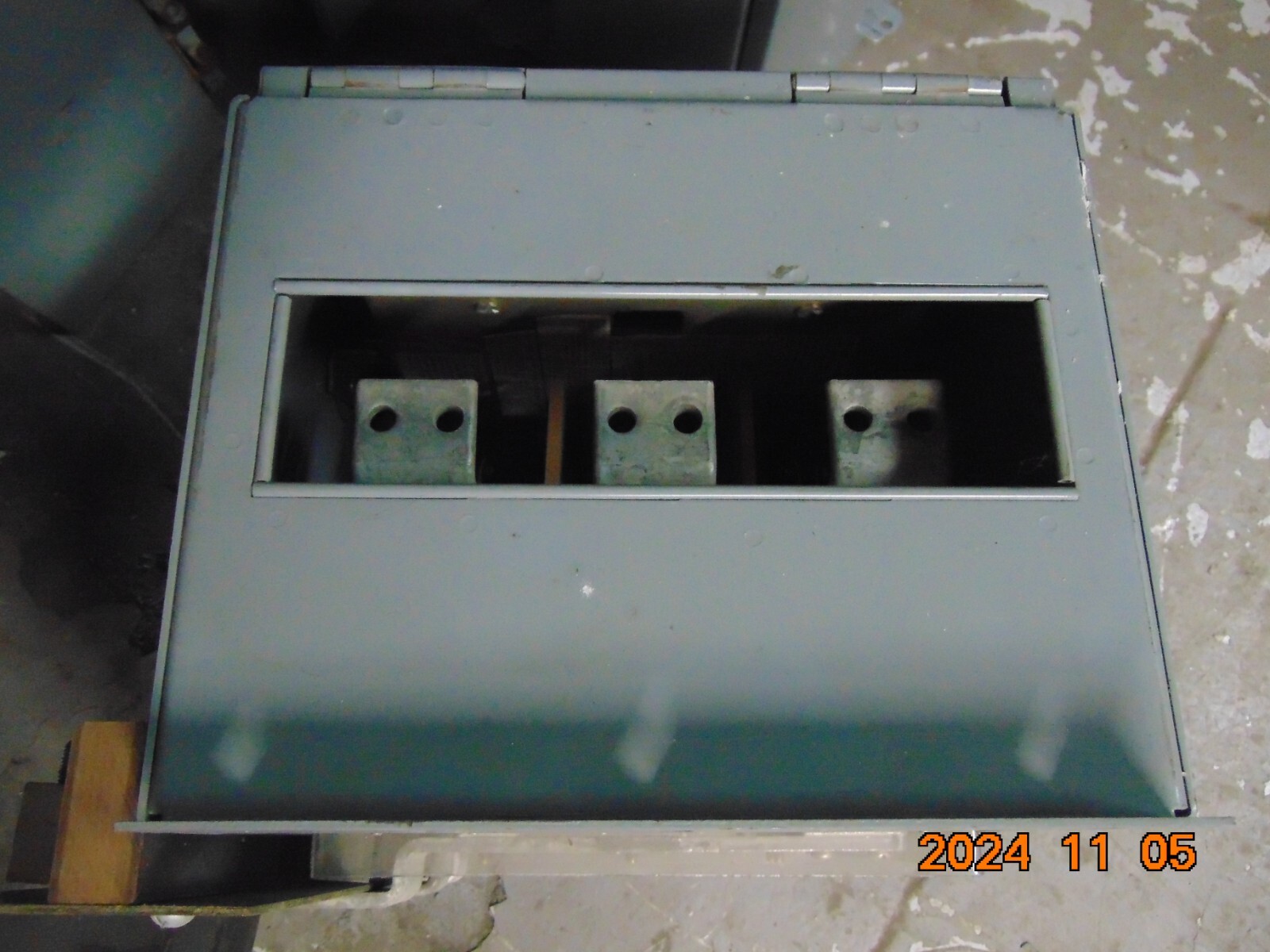 Square D QMB Saflex Unit 400 Amp 3 Pole 600 AC Volts Cat. QMB 3640-MJ MAIN