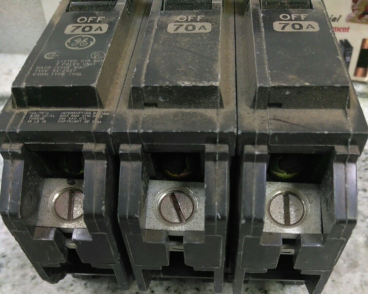 GENERAL ELECTRIC/BREAKER/ THQL32070 /3 POLE /70AMP /240VAC/THQL/GROVE/USE(L182