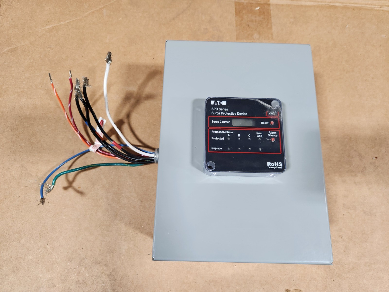 EATON SPD250208Y3K SPD 250kA 3-Phase 120/208V wye (4W+G) STD w/Surge Count NEMA1