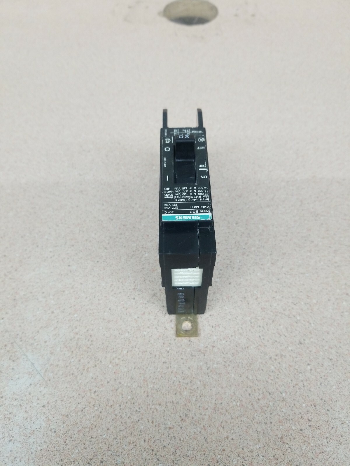 Siemens BQD120 Circuit Breaker 20A 1P 277V Type BQD 20 Amp 1 Pole 120BP Used