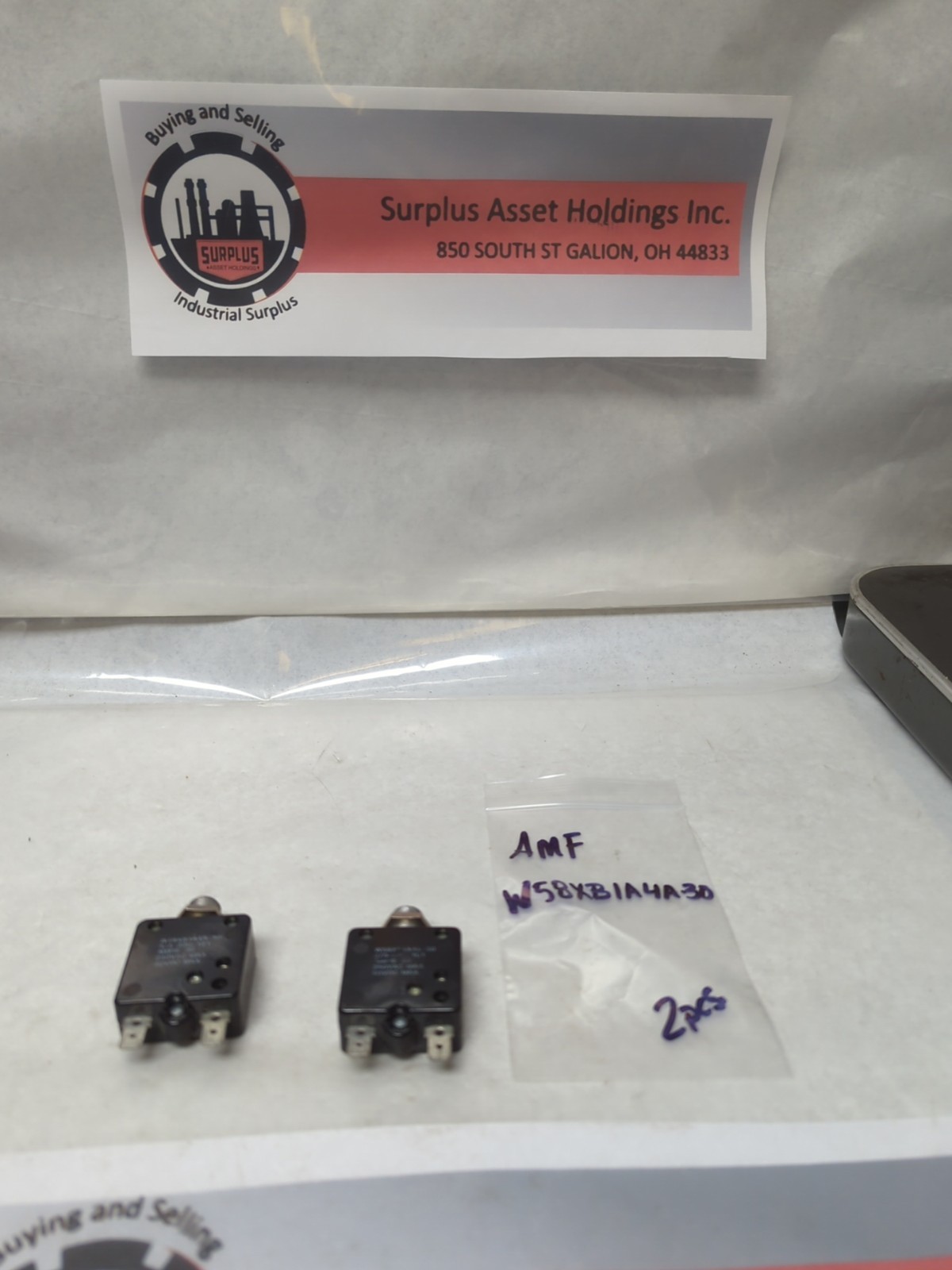 AMF,W58XB1A4A-30,RESET THERMAL CIRCUIT BREAKER 30 AMP LOT OF 2 PRE-OWNED