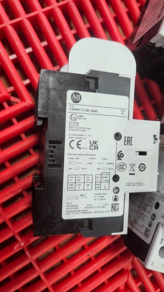 Allen-Bradley 140MT-C3E-B40 Motor Protector Circuit Breaker 2.5 – 4A Trip