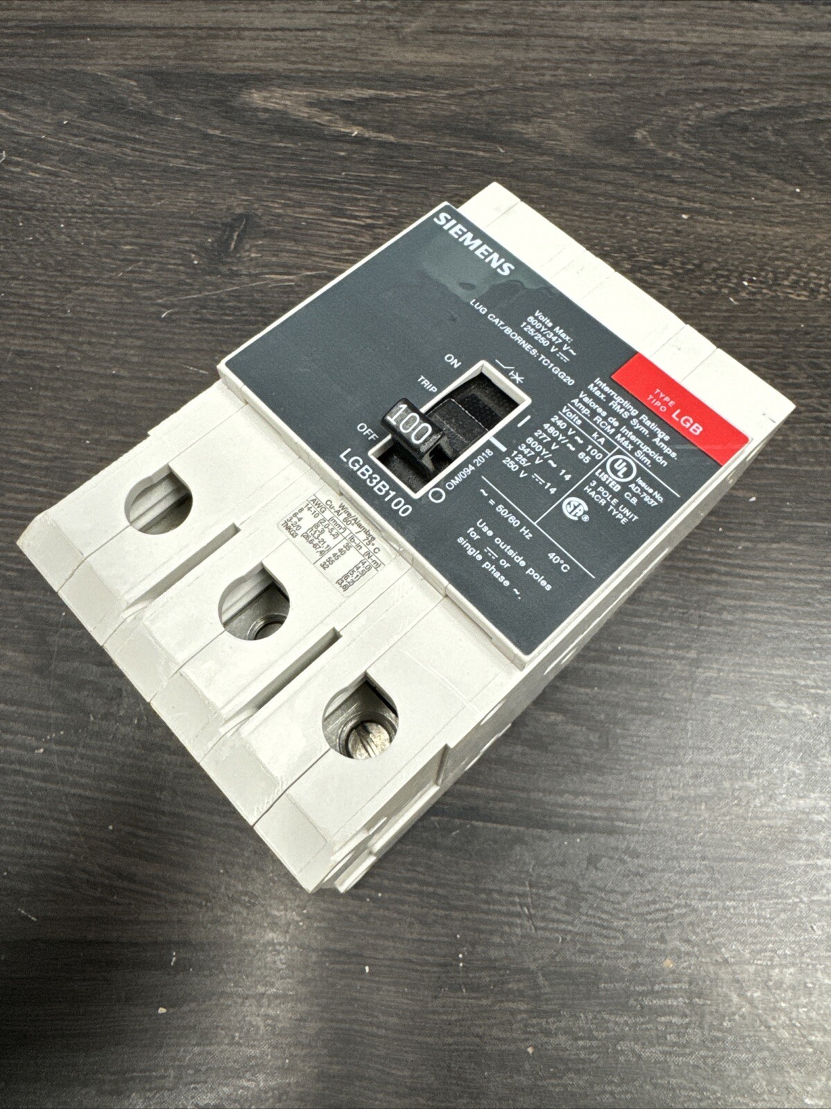 LGB3B100 Siemens 100 Amp 480V 65K 3P Bolt On Circuit Breaker LGB3B100B New