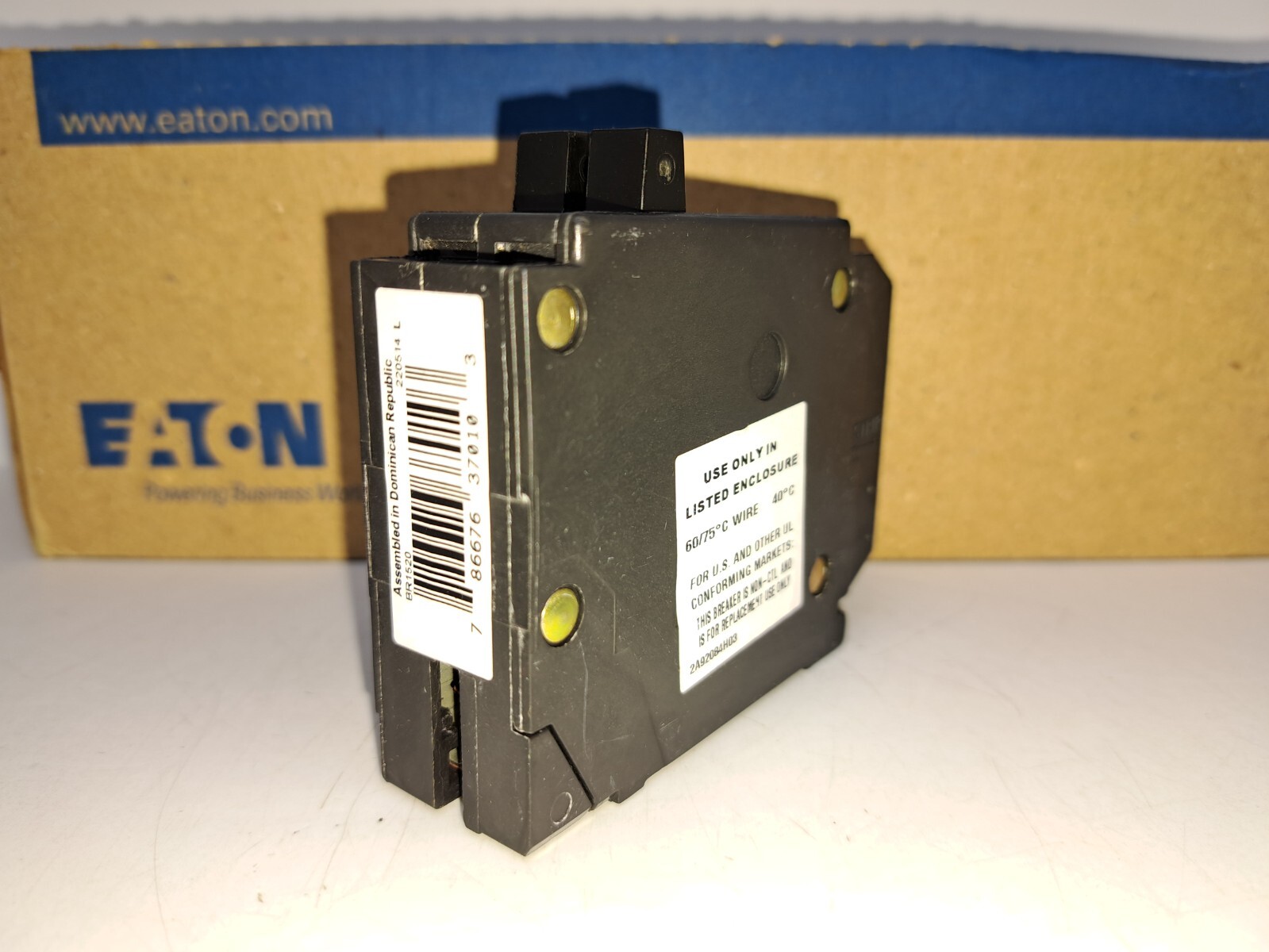 Eaton BR1520 1 Pole 15/20A 120/240V Tandem Circuit Breaker NEW