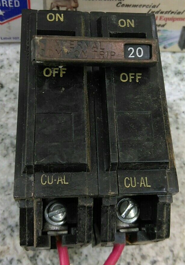 General Electric/BREAKER /TQL2120/20A/2P/240VAC/GROVE/ TYPE TQL-AC /USE(L168