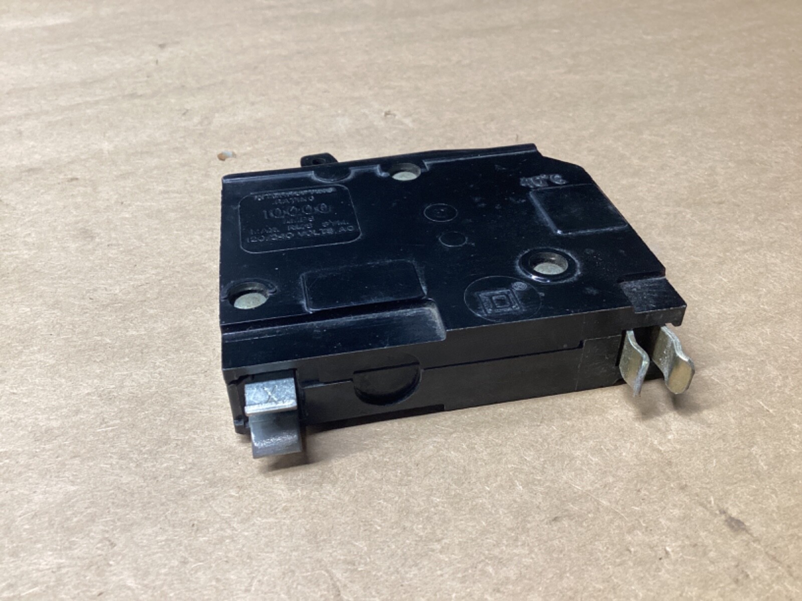 LOT OF 2 SQUARE D QO120 SINGLE POLE 20 AMP CIRCUIT BREAKER #107F292*CO