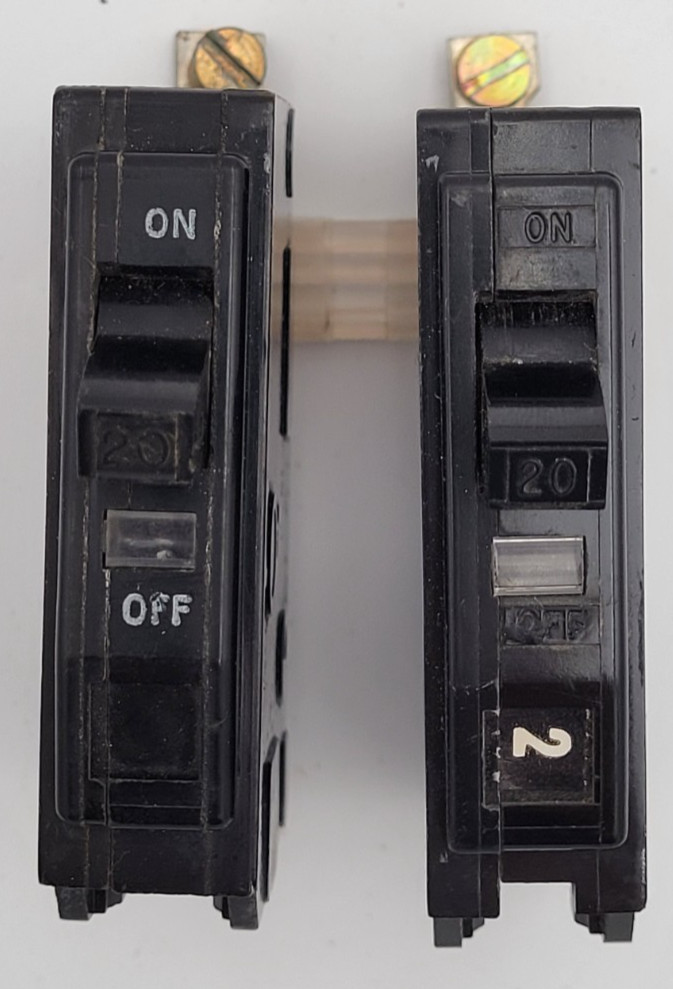 Square D QOB120 20A 1-Pole Bolt On Circuit Breakers Type QOB (Lot of 10) USED
