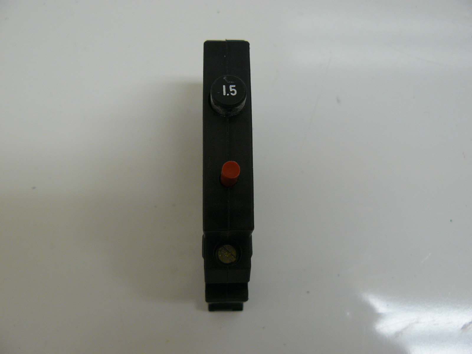 ALLEN BRADLEY 1492-GH015 CIRCUIT BREAKER 1.5AMP