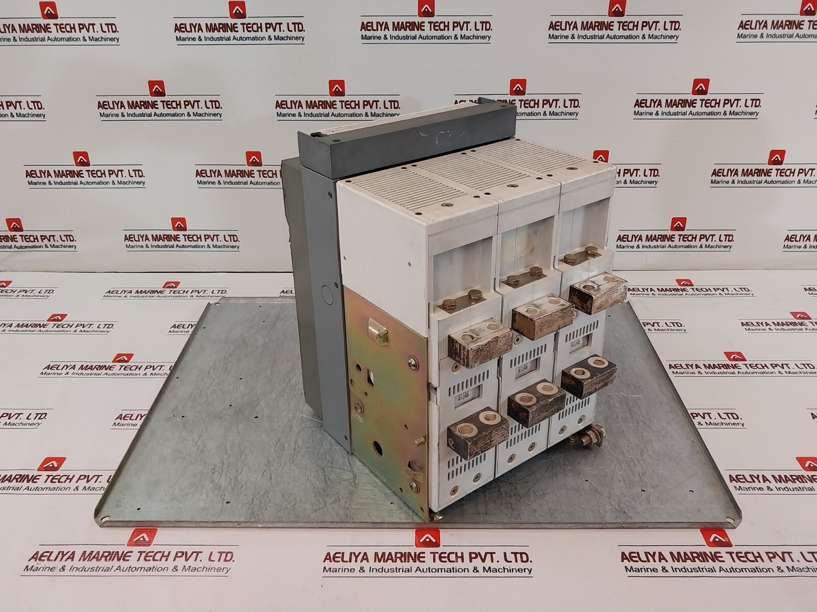 ABB SACE E2N 12 Low Voltage Air Circuit Breaker 15VDC 1250A 690V 55kA X 1s