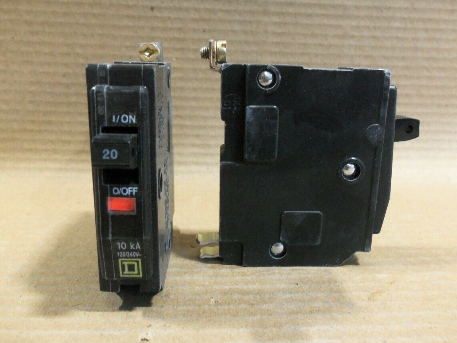 NEW Square D QOB QOB120 1 Pole 20 Amp 120V Yellow Circuit Breaker NNB