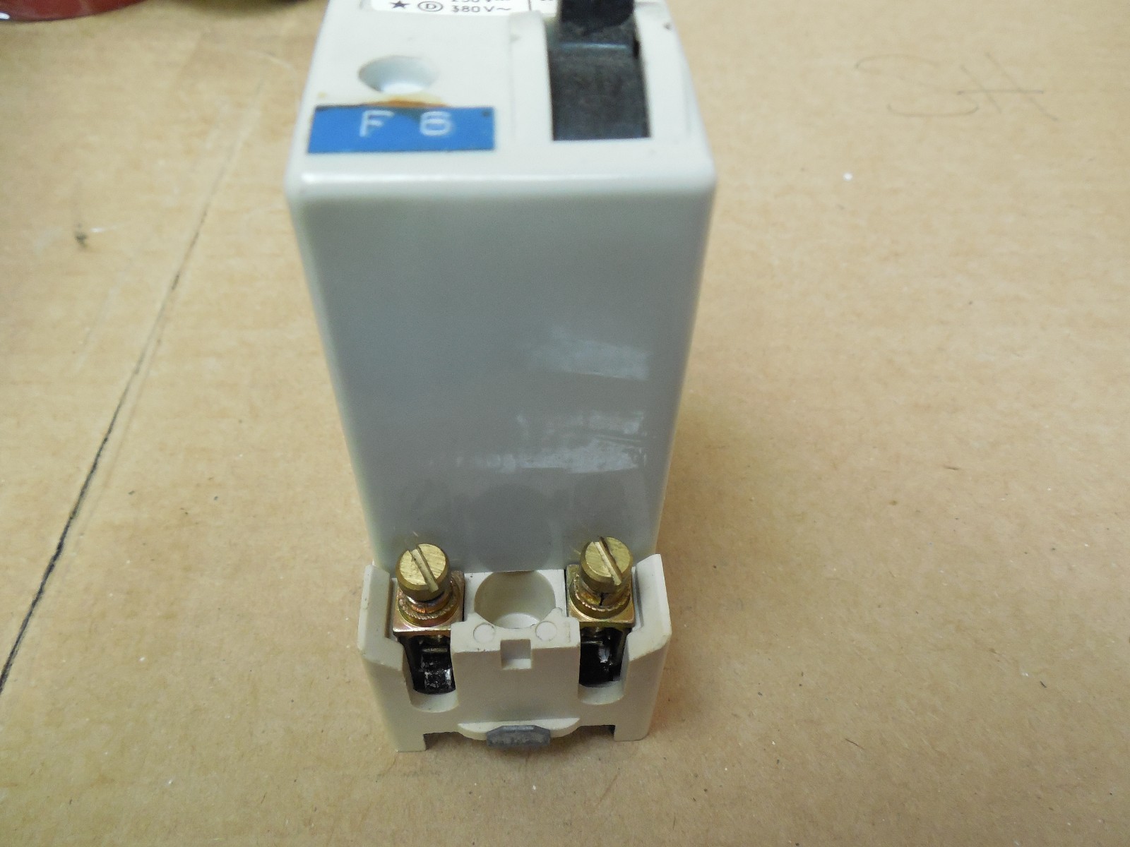 Siemens Overload Circuit Breaker SG 8A S SG8AS 250-380 V Volt 2P Used