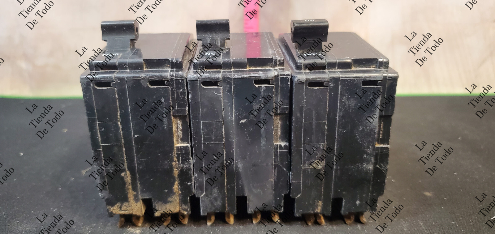 Square D Q0230CP breaker 2 pole 220V 30A lot of 3