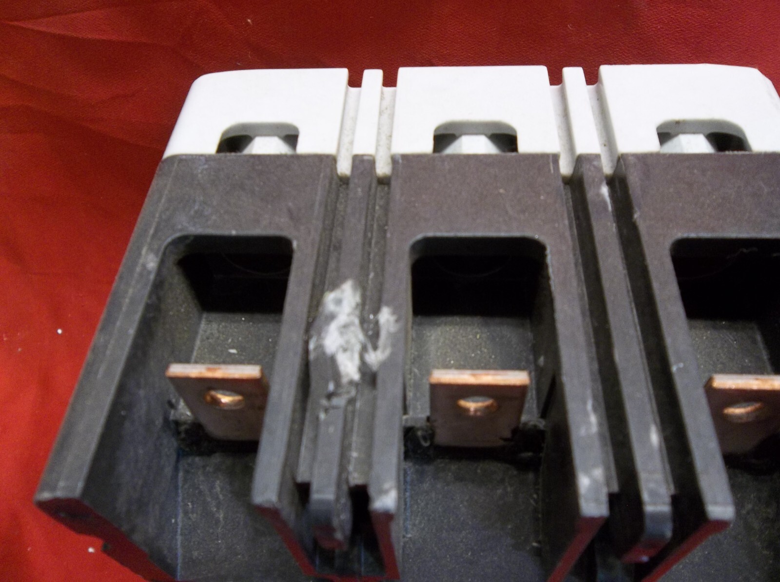 EATON PDG23M0060TFFL circuit breaker 375B11