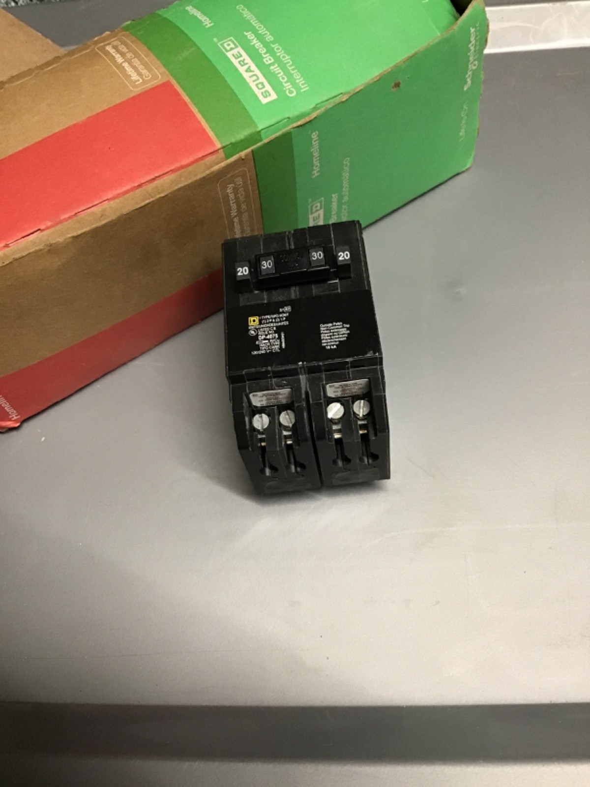 SQUARE D HOMT2020230 BREAKER 4POLES 20/30AMPS NSNP