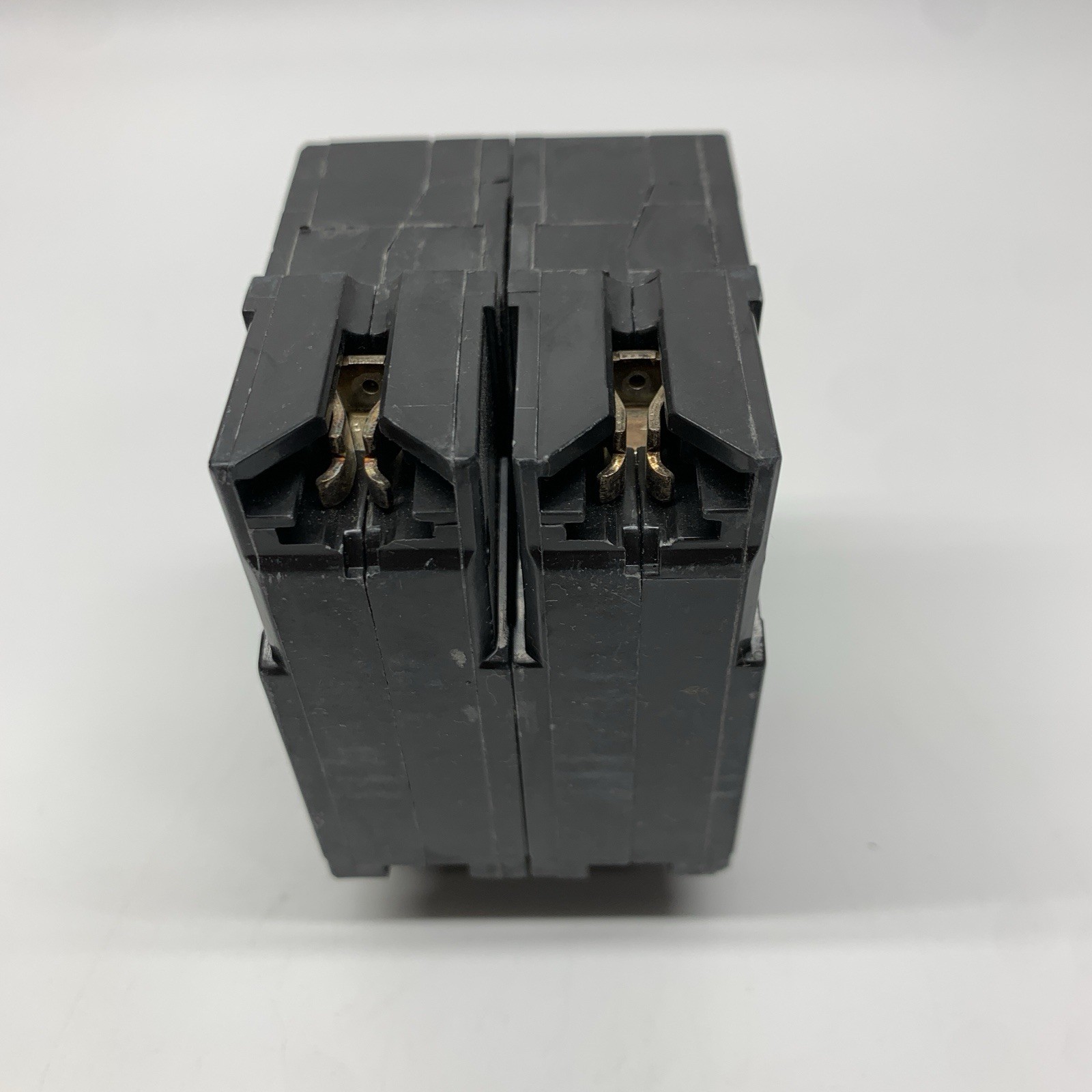 GE THQL2160 60A PLUG-IN CIRCUIT BREAKER 120/240V 2 pole 60 Amp