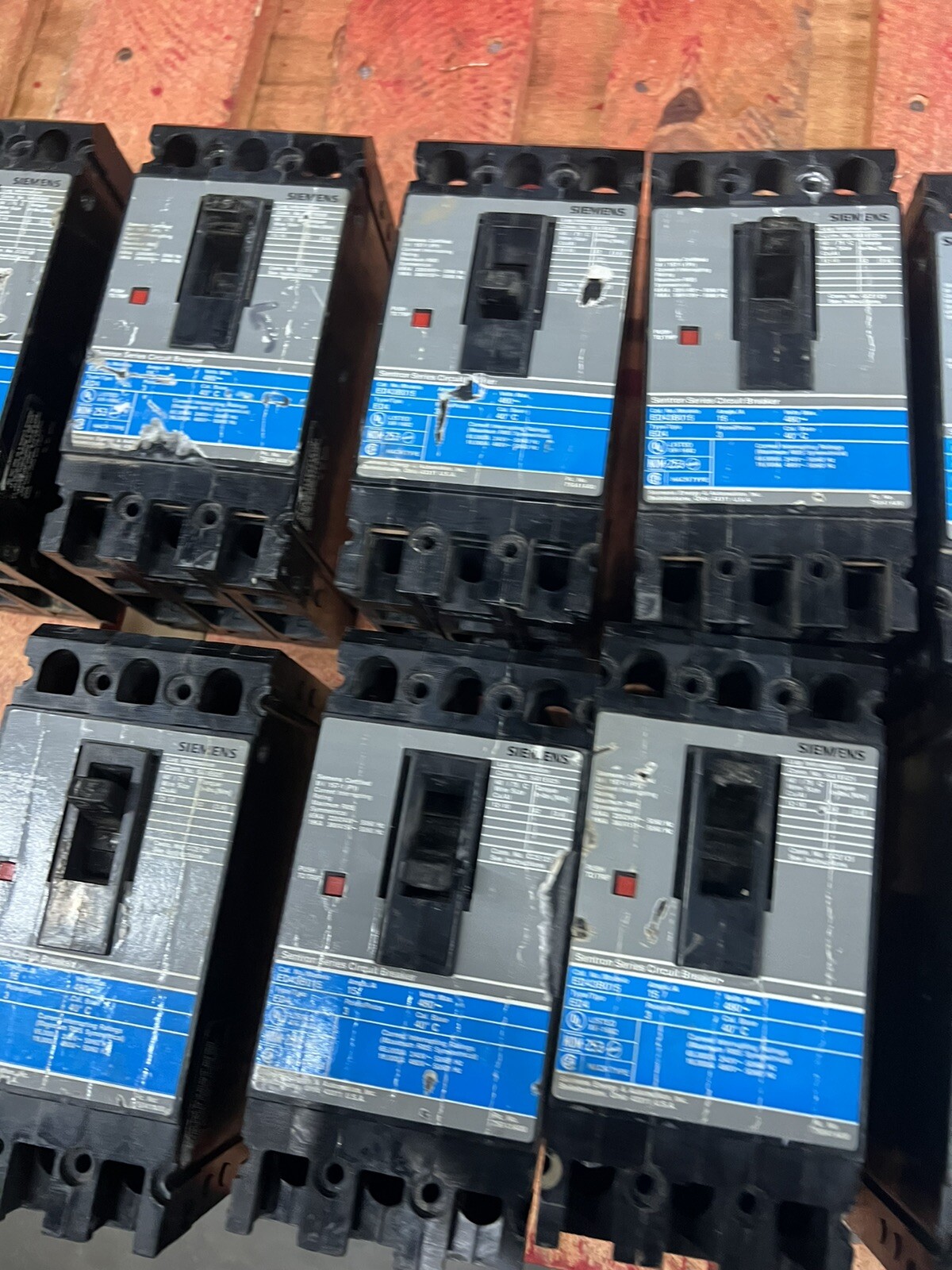 Siemens ED43B015 15 Amp 3 Pole 480 V Circuit Breaker Used 1 Breaker