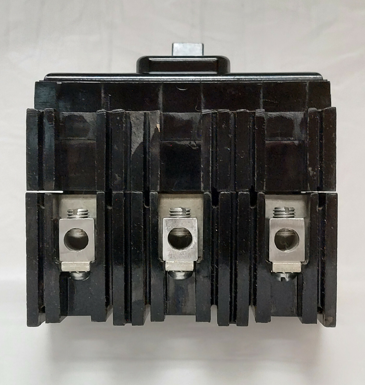 FPE 40 Amp 3 Pole 240 VAC 125/250VDC Type NE LK-328 AWG #14 – #2 Circuit Breaker