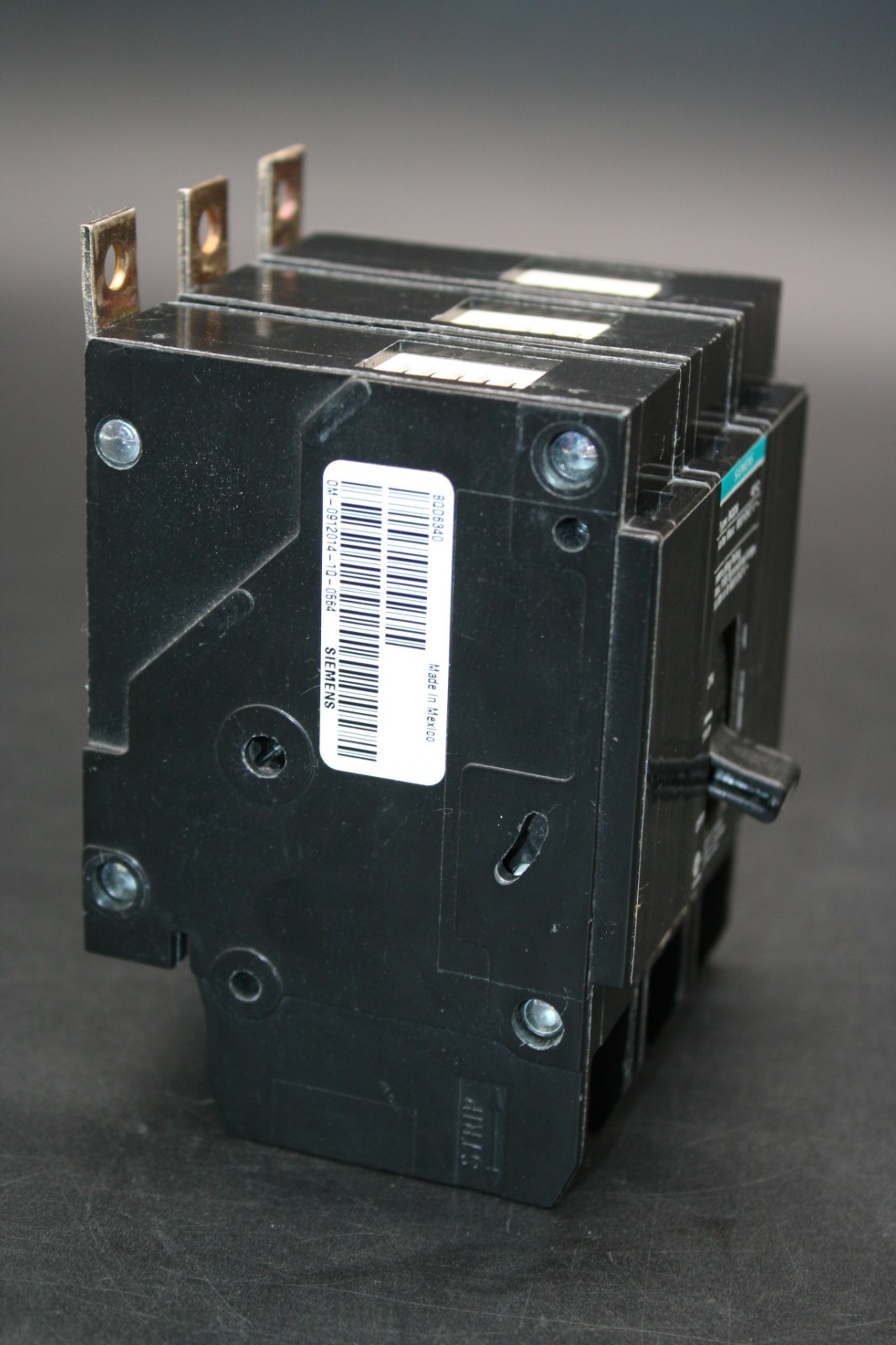 One (1) Siemens BQD6/BQD6340 Circuit Breaker 40 Amp, 3-Pole, 600Y/347 V Mexico