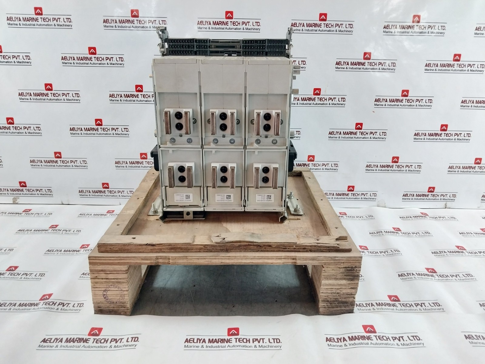 ABB E2.2N Air Circuit Breaker EMAX 2 50-60HZ 24VDC RN0614001