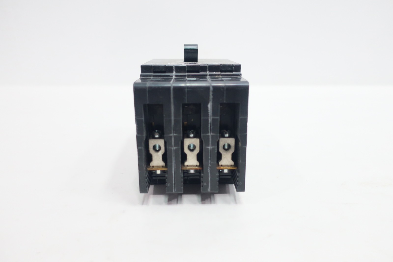 Square D EDB34025 Circuit Breaker 25a 240v-ac 3p
