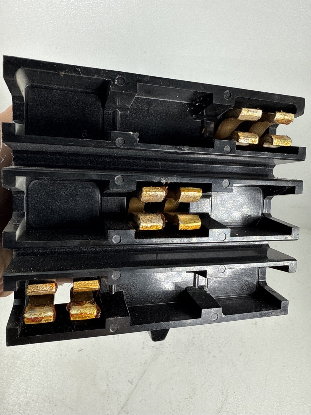 Square D KA36125 molded case circuit breaker. 600V AC and 250V DC