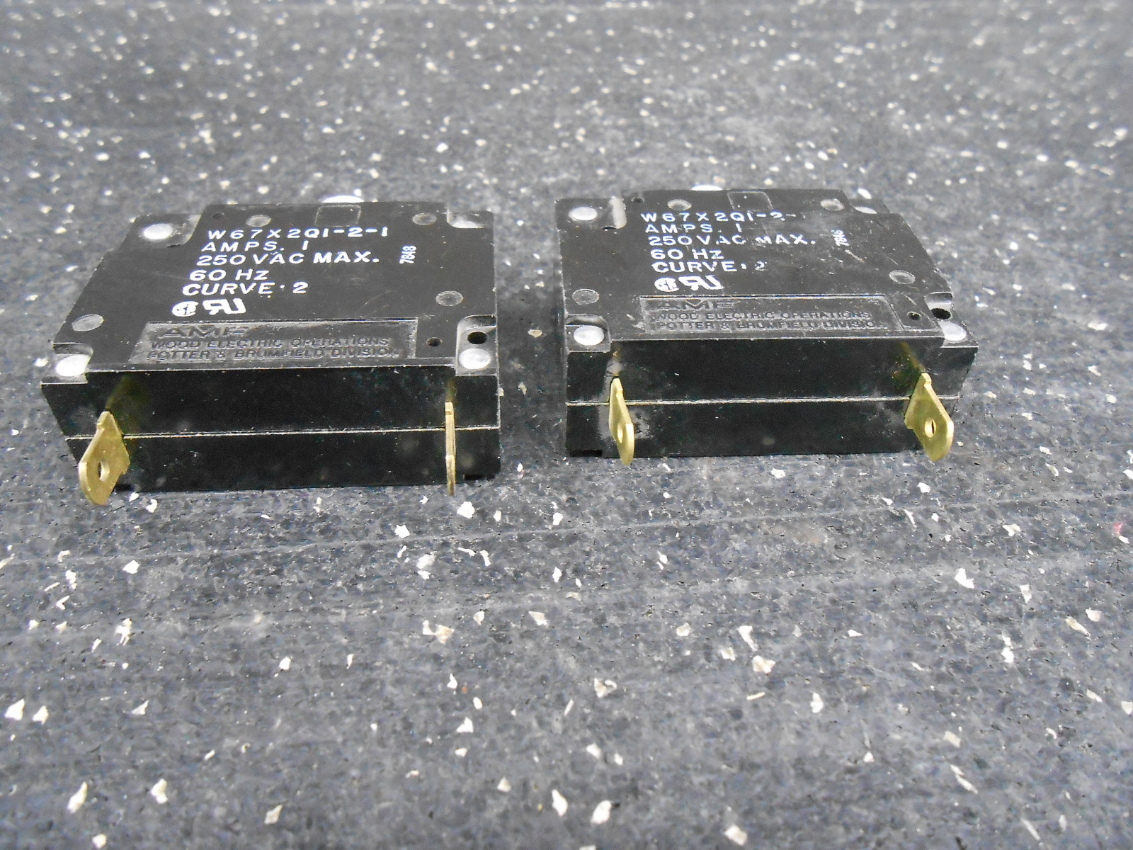 LOT OF 2 AMF W67X2Q1-2-1 CIRCUIT BREAKERS 1 AMP